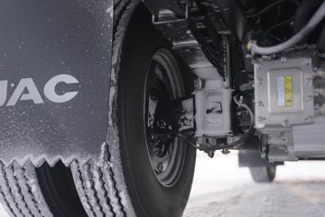 ����˧��ES6 4.15�׵��Ŵ��綯��ʽ�Ῠ ����ʱ��100.46kWhͼƬ