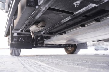 ����˧��ES6 4.15�׵��Ŵ��綯��ʽ�Ῠ ����ʱ��100.46kWhͼƬ