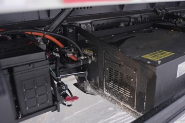 ����˧��ES6 4.15�׵��Ŵ��綯��ʽ�Ῠ ����ʱ��100.46kWhͼƬ