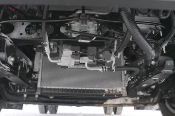 ����˧��ES6 4.15�׵��Ŵ��綯��ʽ�Ῠ ����ʱ��100.46kWhͼƬ