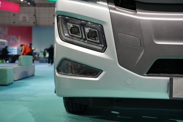 �����ǵ¿�C7M 6X4 ���綯ǣ���� ����ʱ��600kWhͼƬ