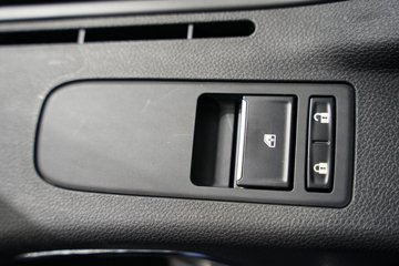 �����ǵ¿�C7M 6X4 ���綯ǣ���� ����ʱ��600kWhͼƬ
