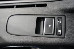 重汽汕德卡C7M 6X4 纯电动牵引车 宁德时代600kWh 重汽汕德卡C7M 6X4 纯电动牵引车 宁德时代600kWh