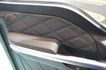 �����ǵ¿�C7M 6X4 ���綯ǣ���� ����ʱ��600kWhͼƬ