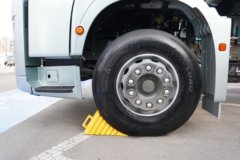 重汽汕德卡C7M 12.5L LNG 530马力 6X4 中国重汽12档 牵引车 重汽汕德卡C7M 12.5L LNG 530马力 6X4 中国重汽12档 牵引车