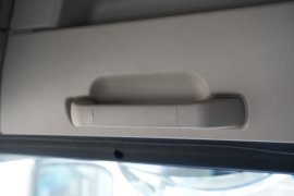 C7M&nbsp;牵引车驾驶室                                               图片