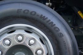 C7M&nbsp;牵引车底盘                                                图片