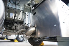 C7M&nbsp;牵引车底盘                                                图片