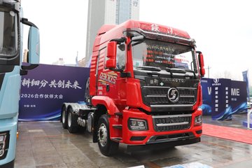 德御Q300S&nbsp;牵引车外观                                                图片