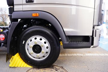 ����HOWO�Ῠ ���Ǻ���H3 2L LNG/CNG 150���� ������6�� 4.15�׵��������ῨͼƬ