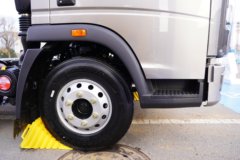 重汽HOWO轻卡 七星悍将H3 2L LNG/CNG 150马力 万里扬6档 4.15米单排栏板轻卡 重汽HOWO轻卡 七星悍将H3 2L LNG/CNG 150马力 万里扬6档 4.15米单排栏板轻卡