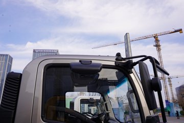 ����HOWO�Ῠ ���Ǻ���H3 2L LNG/CNG 150���� ������6�� 4.15�׵��������ῨͼƬ