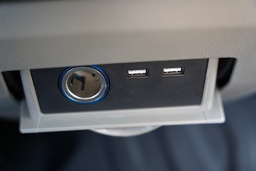 ����HOWO�Ῠ ���Ǻ���H3 2L LNG/CNG 150���� ������6�� 4.15�׵��������ῨͼƬ