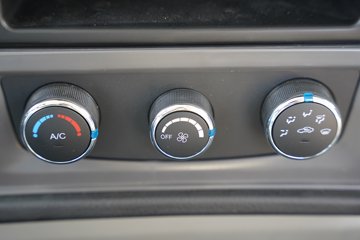 ����HOWO�Ῠ ���Ǻ���H3 2L LNG/CNG 150���� ������6�� 4.15�׵��������ῨͼƬ