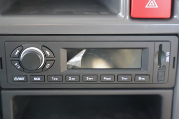 ����HOWO�Ῠ ���Ǻ���H3 2L LNG/CNG 150���� ������6�� 4.15�׵��������ῨͼƬ