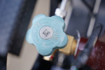 ����HOWO�Ῠ ���Ǻ���H3 2L LNG/CNG 150���� ������6�� 4.15�׵��������ῨͼƬ