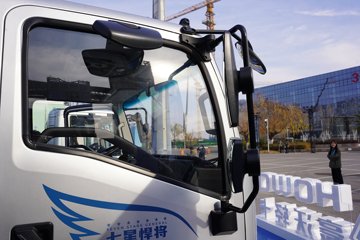 ����HOWO�Ῠ ���Ǻ��� 2.4L���� 165���� ������8�� 4.15�׵��������ῨͼƬ