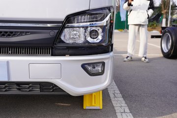 ����HOWO�Ῠ ���Ǻ��� 2.4L���� 165���� ������8�� 4.15�׵��������ῨͼƬ