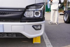 重汽HOWO轻卡 七星悍将 2.4L柴油 165马力 万里扬8档 4.15米单排栏板轻卡 重汽HOWO轻卡 七星悍将 2.4L柴油 165马力 万里扬8档 4.15米单排栏板轻卡