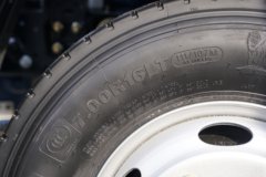 重汽HOWO轻卡 七星悍将 2.4L柴油 165马力 万里扬8档 4.15米单排栏板轻卡 重汽HOWO轻卡 七星悍将 2.4L柴油 165马力 万里扬8档 4.15米单排栏板轻卡