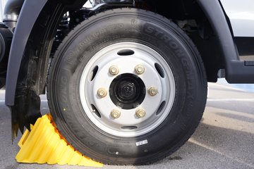 ����HOWO�Ῠ ���Ǻ��� 2.4L���� 165���� ������8�� 4.15�׵��������ῨͼƬ