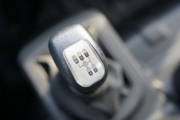 ����HOWO�Ῠ ���Ǻ��� 2.4L���� 165���� ������8�� 4.15�׵��������ῨͼƬ