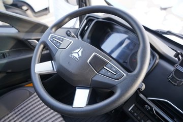 ����HOWO�Ῠ ���Ǻ��� 2.4L���� 165���� ������8�� 4.15�׵��������ῨͼƬ