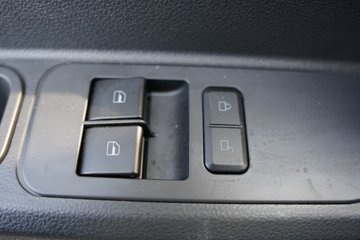 ����HOWO�Ῠ ���Ǻ��� 2.4L���� 165���� ������8�� 4.15�׵��������ῨͼƬ