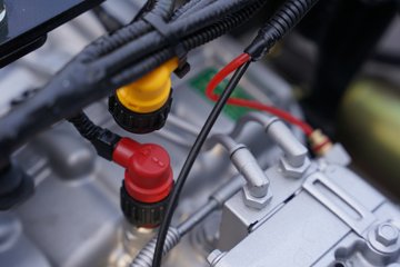 ����HOWO�Ῠ ���Ǻ��� 2.4L���� 165���� ������8�� 4.15�׵��������ῨͼƬ