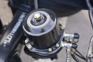 ����HOWO�Ῠ ���Ǻ��� 2.4L���� 165���� ������8�� 4.15�׵��������ῨͼƬ