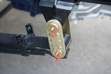 ����HOWO�Ῠ ���Ǻ��� 2.4L���� 165���� ������8�� 4.15�׵��������ῨͼƬ