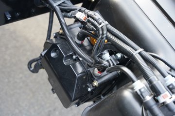 ����HOWO�Ῠ ���Ǻ��� 2.4L���� 165���� ������8�� 4.15�׵��������ῨͼƬ