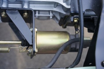 ����HOWO�Ῠ ���Ǻ��� 2.4L���� 165���� ������8�� 4.15�׵��������ῨͼƬ