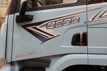 ��������Q500 14.8L LNG 560���� 6X4 ��ʿ��12�� ǣ����ͼƬ