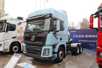 LNG 560马力 6X4 法士特12档 牵引车