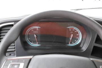 ��������Q500 14.8L LNG 560���� 6X4 ��ʿ��12�� ǣ����ͼƬ