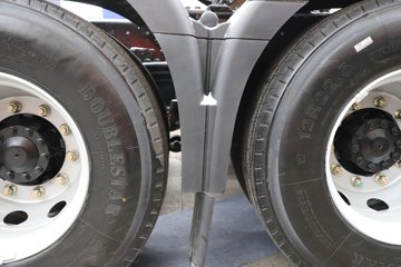 ��������Q500 14.8L LNG 560���� 6X4 ��ʿ��12�� ǣ����ͼƬ