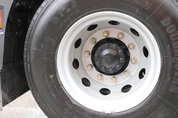 ��������Q500 14.8L LNG 560���� 6X4 ��ʿ��12�� ǣ����ͼƬ