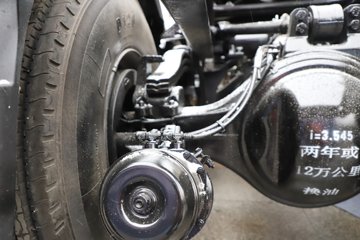 ��������Q500 14.8L LNG 560���� 6X4 ��ʿ��12�� ǣ����ͼƬ