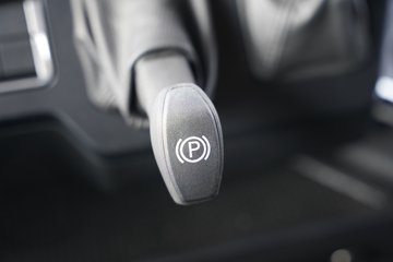 �����ǵ¿�SITRAK G7H 12.4L���� 580���� 6X4 �й�����14�� AMT�Զ��� ǣ����ͼƬ