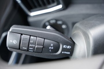 �����ǵ¿�SITRAK G7H 12.4L���� 580���� 6X4 �й�����14�� AMT�Զ��� ǣ����ͼƬ