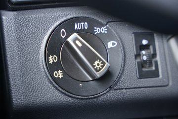 �����ǵ¿�SITRAK G7H 12.4L���� 580���� 6X4 �й�����14�� AMT�Զ��� ǣ����ͼƬ