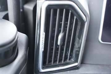 �����ǵ¿�SITRAK G7H 12.4L���� 580���� 6X4 �й�����14�� AMT�Զ��� ǣ����ͼƬ