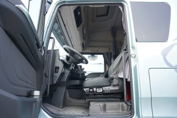 �����ǵ¿�SITRAK G7H 12.4L���� 580���� 6X4 �й�����14�� AMT�Զ��� ǣ����ͼƬ