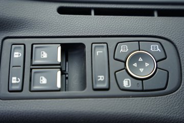 �����ǵ¿�SITRAK G7H 12.4L���� 580���� 6X4 �й�����14�� AMT�Զ��� ǣ����ͼƬ