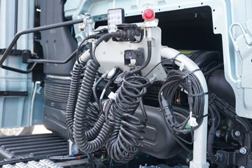 �����ǵ¿�SITRAK G7H 12.4L���� 580���� 6X4 �й�����14�� AMT�Զ��� ǣ����ͼƬ