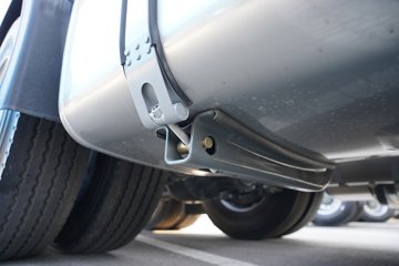 �����ǵ¿�SITRAK G7H 12.4L���� 580���� 6X4 �й�����14�� AMT�Զ��� ǣ����ͼƬ