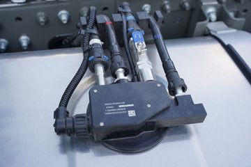 �����ǵ¿�SITRAK G7H 12.4L���� 580���� 6X4 �й�����14�� AMT�Զ��� ǣ����ͼƬ