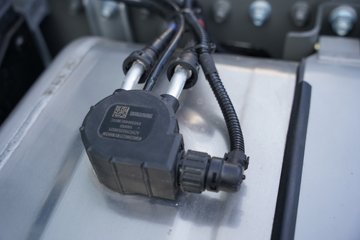 �����ǵ¿�SITRAK G7H 12.4L���� 580���� 6X4 �й�����14�� AMT�Զ��� ǣ����ͼƬ