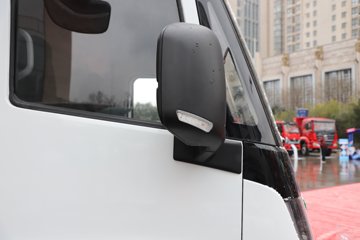 ������������ ��ɲ �߶� 4.15�׵��Ŵ��綯��ʽ�Ῠ ����ʱ��140.41kWhͼƬ